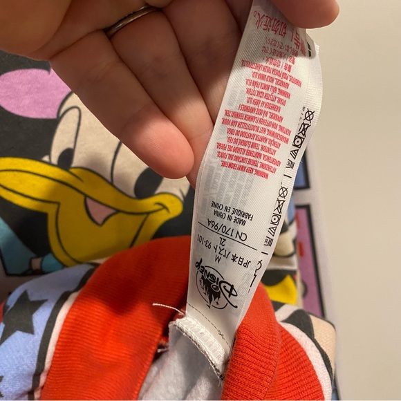 Disney Mickey and Co Mickey colorful comic grid crew neck red sweatshirt sweater - Picture 5 of 9